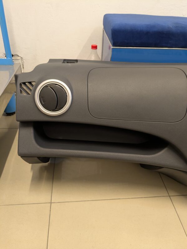 Changan Karvaan 2019-2023 Dashboard - Image 3